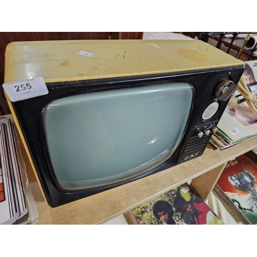 255 - Vintage retro portable TV