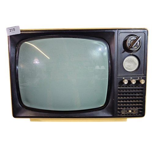 255 - Vintage retro portable TV