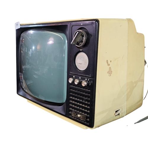 255 - Vintage retro portable TV