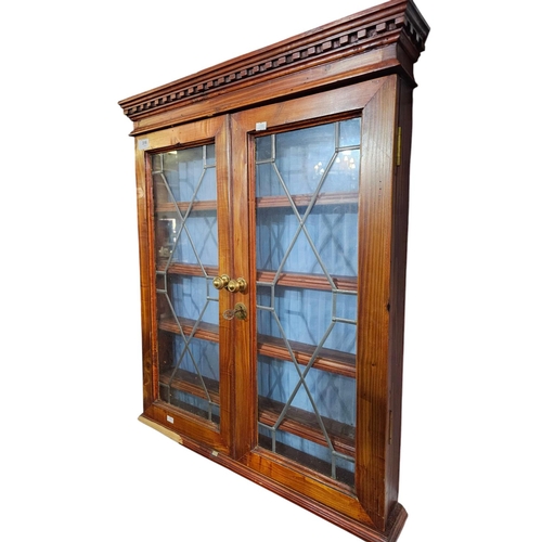 316 - Beautiful small wooden wall mountable display case leaded glass windows