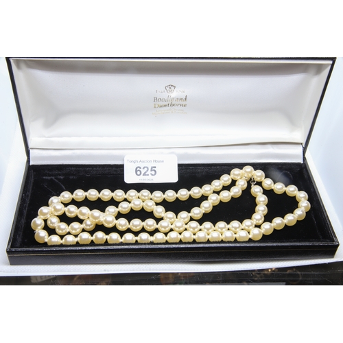 625 - Wonderful set of pearls