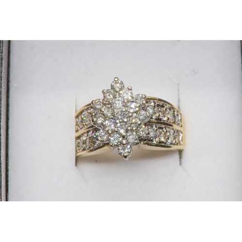 526 - Stunning 10k gold ring with 16 diamonds on the shoulders and 17 diamonds