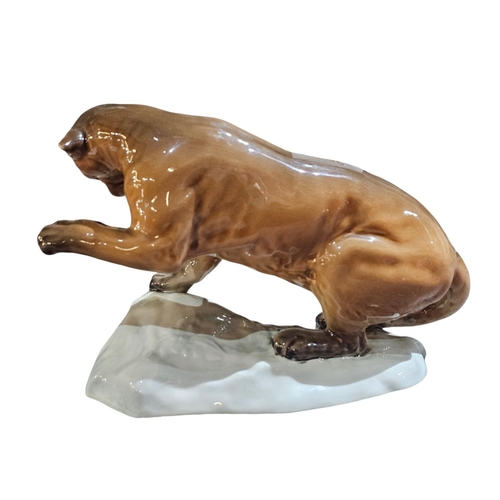 378 - Beswick No.1823 Large Mountain Cat. Umber And Chocolate Glaze 6” Tall X 8”. Condition is Good with e... 