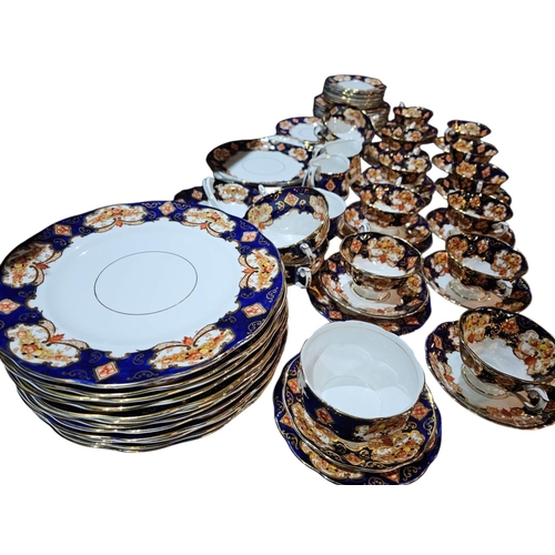 412 - A Royal Albert Heirloom bone china dinner service collection