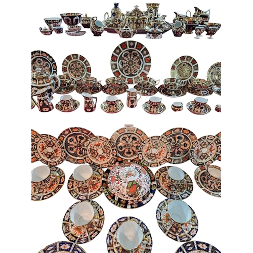 414 - A stunning large collection of 19th century Royal Crown Derby over 135 pieces