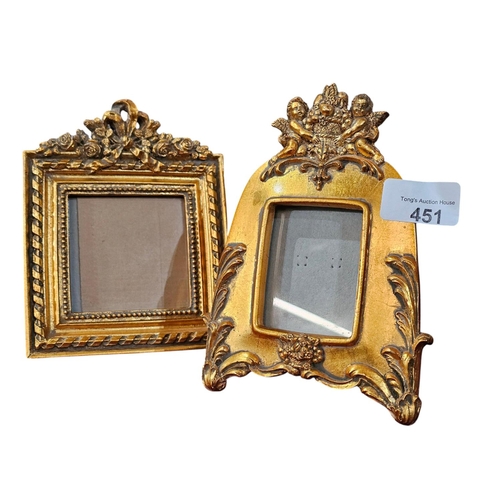 451 - Pair of small gilt frames