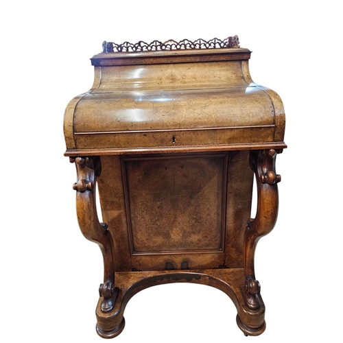 484 - A Victorian Figured walnut harlequin davenport, with pop up stationary compartment fitted with 3 dra... 