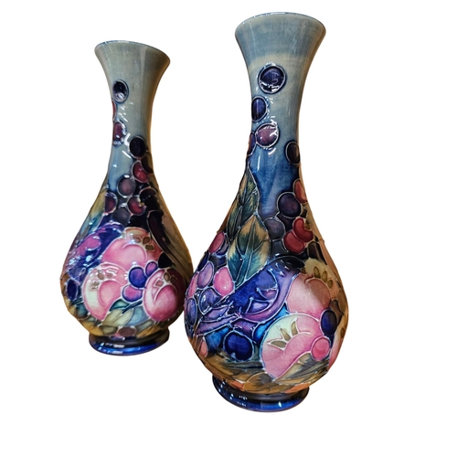 487 - Pair of Moorcroft pottery vases mint condition Finches pattern 17 cm