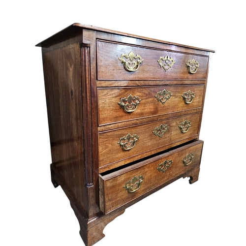 697 - Stunning George III chest of drawers all original features stunning quality