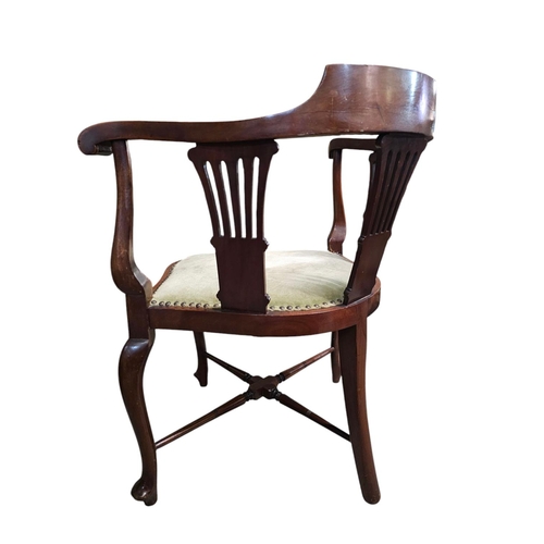 698 - An Edwardian red walnut corner lady's desk chair with simple inlay the back with three pierced and s... 