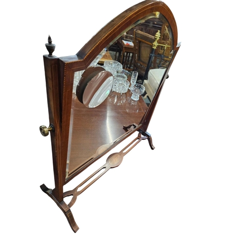 737 - An Edwardian mahogany swing  bathroom mirror with chequered line in lake and boxwood line stringing ... 