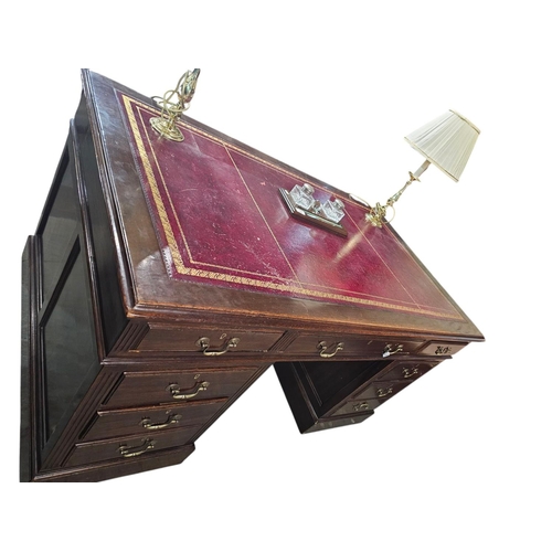 743 - Antique large pedestal desk with rectangular leather inlay 4 short drawers and 1 long 150 x 90cm x 7... 