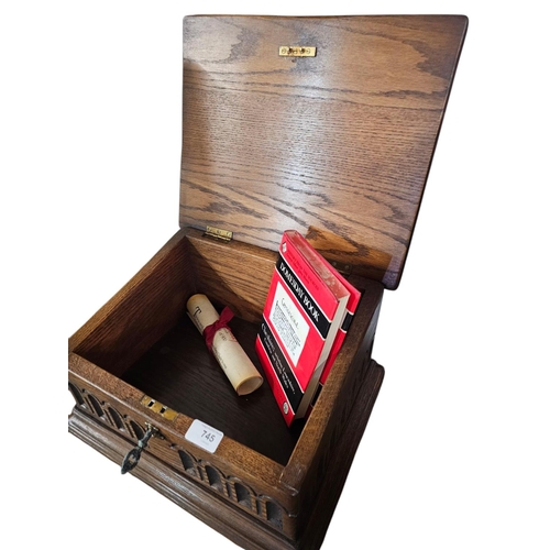 745 - Decorative wooden box to match lot 728 with key including the Doomsday certificate and Doomsday book