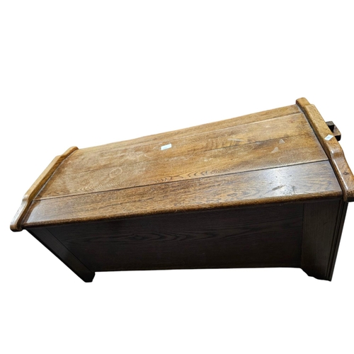 760 - Large light oak blanket chest coffer pegged top