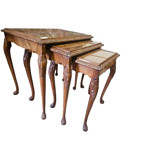 712 - NEST  FULL SET Edwardian glass topped walnut nest of tables