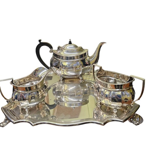 690A - (tray not included) Elkington, Birmingham 1922 High quality 3 piece tea set combined weight of 980g