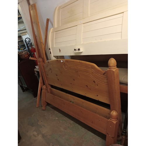 1084A - SOLID PINE BED FRAME WITH HEAD, FOOT BOARD AND SIDE PANELS