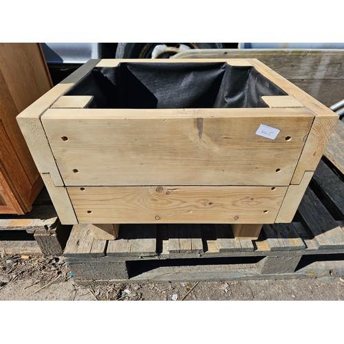 Lot 2         