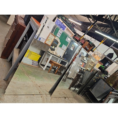 299 - 299+301 & 302 Old bevelled edged glass panels (2) and Old bevelled edged glass panels (2) 41