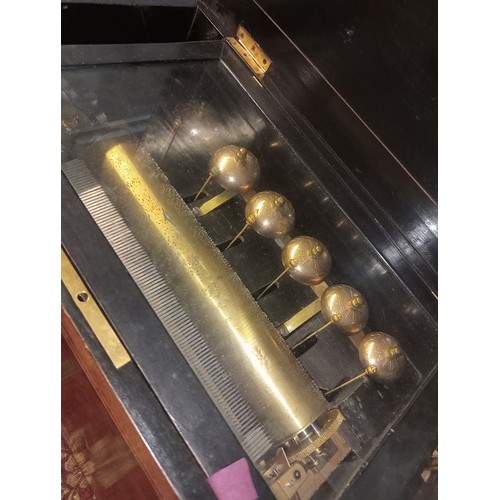 20 - Swiss orchestral music box 5 bells with butterfly hammers in a burr walnut and cross banded case. Wo... 
