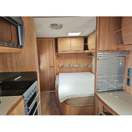 21A - ONLY 10% CARAVAN ACE JUBILEE TWIN AXLE , FIXED BED, ALL ELECTRICS WORKING, FIXED WC, 4 BERTH