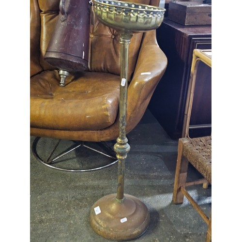 17 - brass floor standing large stand