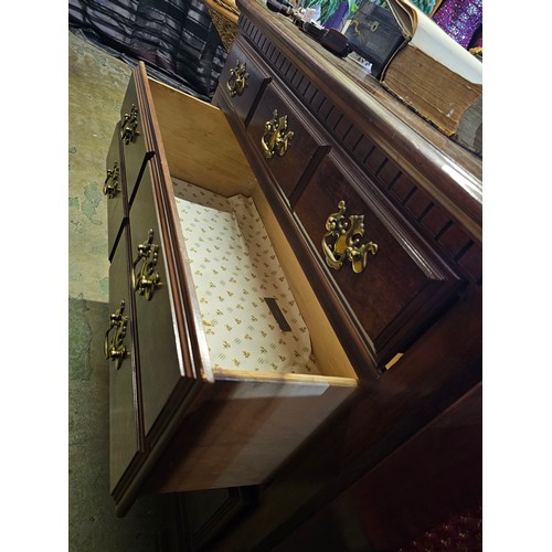 31 - Nice Mahogany chest of drawers with Brass Handles, 98 w x 80 h x 46 d cm