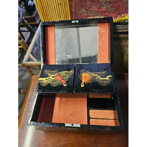 39 - Vintage Japanese Black Lacquer Music/jewellery Box