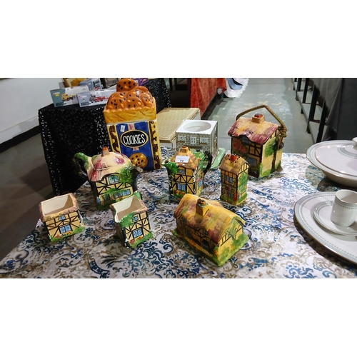 73 - Kitsch collection of vintage ceramic 