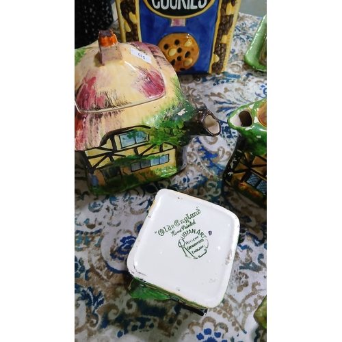 73 - Kitsch collection of vintage ceramic 