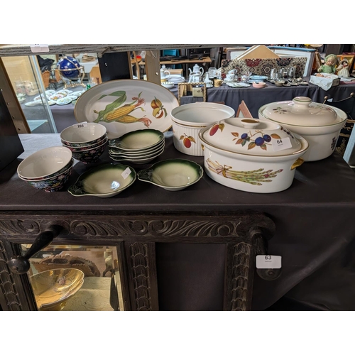 64L - Mixed Ceramic lot to include Royal Worcester 
