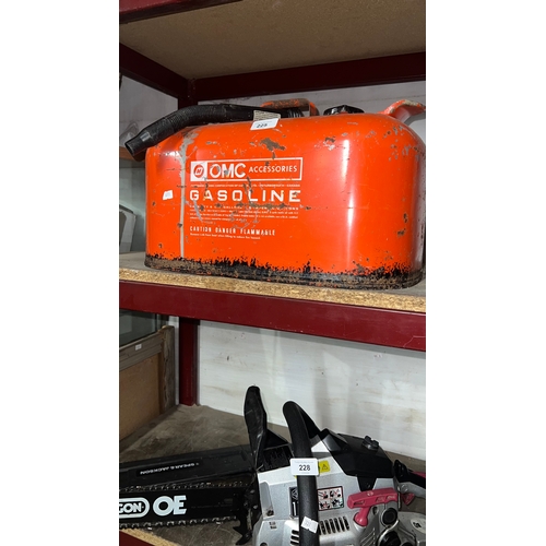225 - vintage OMC (Outboard Marine Corporation) 6-gallon metal fuel gas tank
