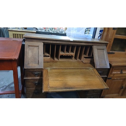 550P - Antique oak desk with original handles, 122 h x 110 h cm