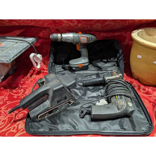 61I - Challenge Xtreme cordless drill, corded Black & Decker Professional screw gun, Black & Decker belt s... 