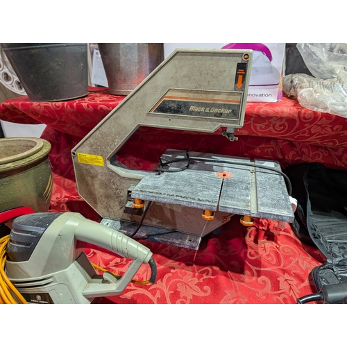 61J - vintage Black & Decker bench band saw