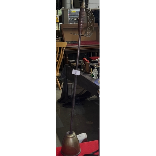 Lot 21        
