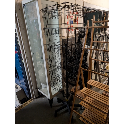 Lot 27        