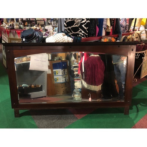 116 - Large mirror backed sideboard with 6 drawers to base. Measuring 267x57cms and base height of 93cms a... 