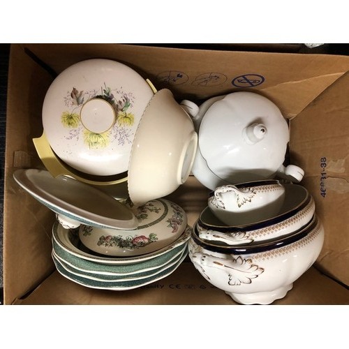 167 - Boxed lot of tureens and serving dishes, some with lids and some without