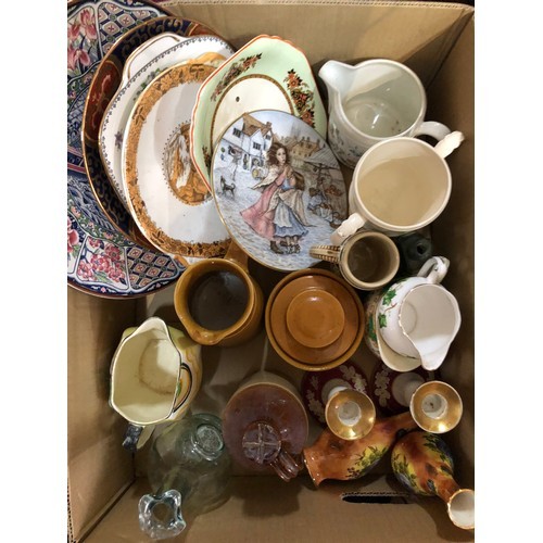 169 - Assorted box of chinaware