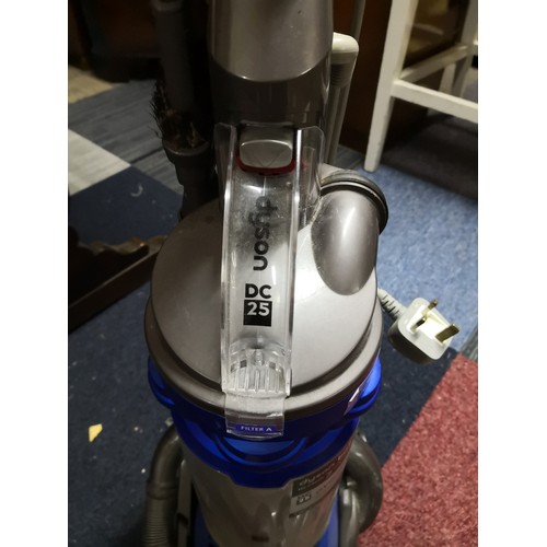 778 - Dyson DC25 overdrive hoover, fully working