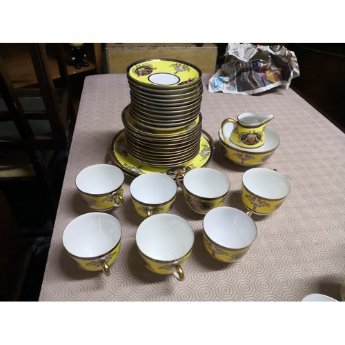 847 - 3 part sets of Noritake. Set 1 has 1 salad plate, 5 side plates, 6 saucers and 2 cups. Set 2 has 1 d... 