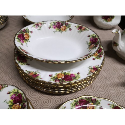 848 - 2 boxes of Royal Albert Old Country Roses china