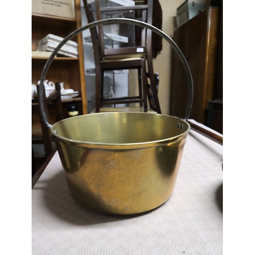 860 - Brass jam pot and bed warmer