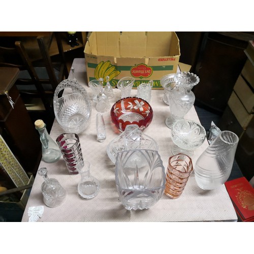 911 - Assortment of glassware including vases, fruit bowls and some coloured glassware