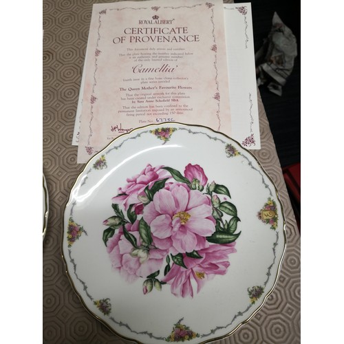 915 - 6 x Royal Albert plates consisting of Pansies, Sweet peas, Tiger Lily, Elizabeth of Glamis, Primrose... 