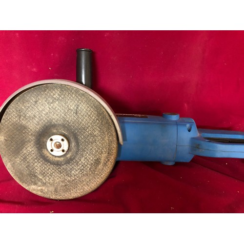 762 - Powerbase angle grinder