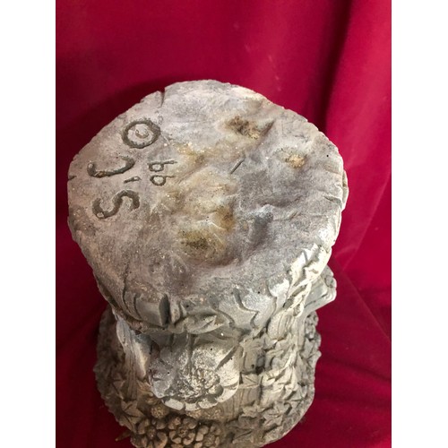 765 - Concrete Garden ornament shaped like a tree stump