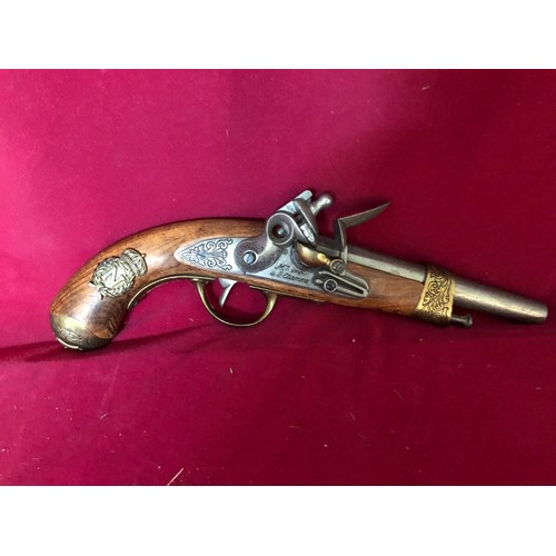 Lot 845       