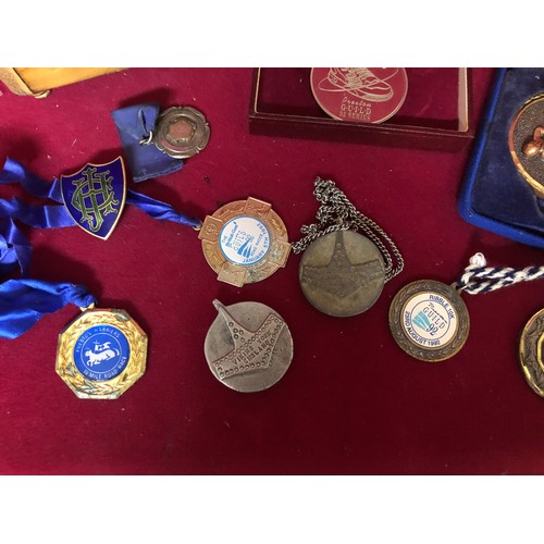 770 - Box of medals and pin badges.
